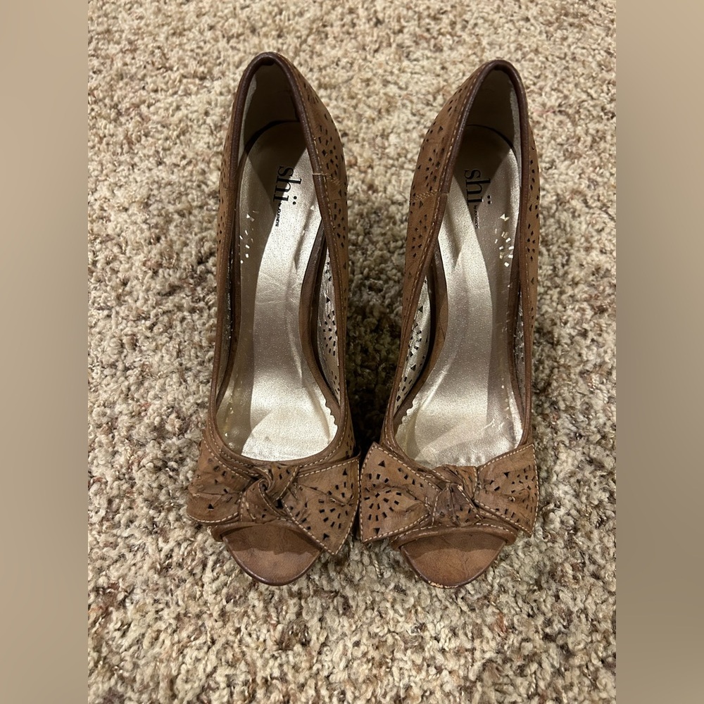Shi heels size 7.5